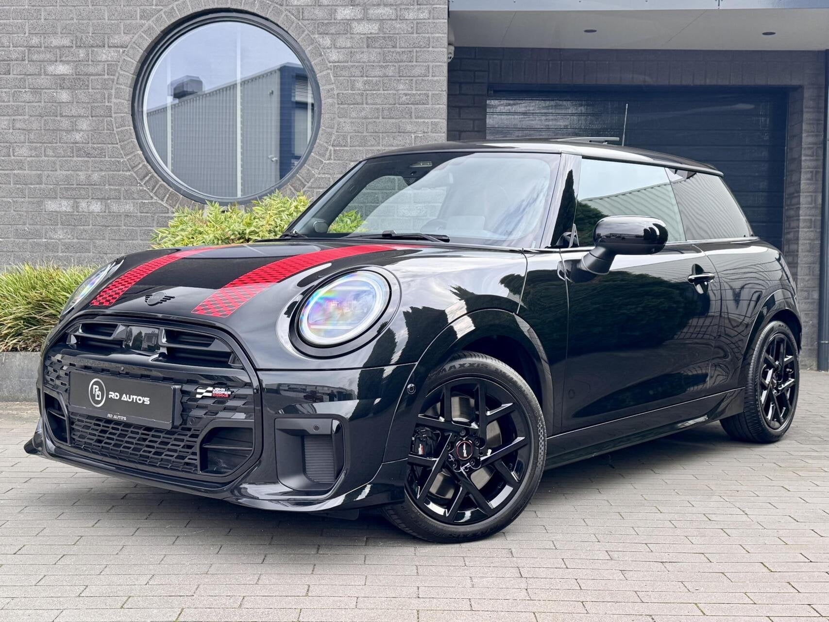 Mini Mini 2.0 Cooper S John Cooper Works M Pano 360 H/K HU, Auto's, Gebruikt, 4 cilinders, 4 stoelen, Zwart