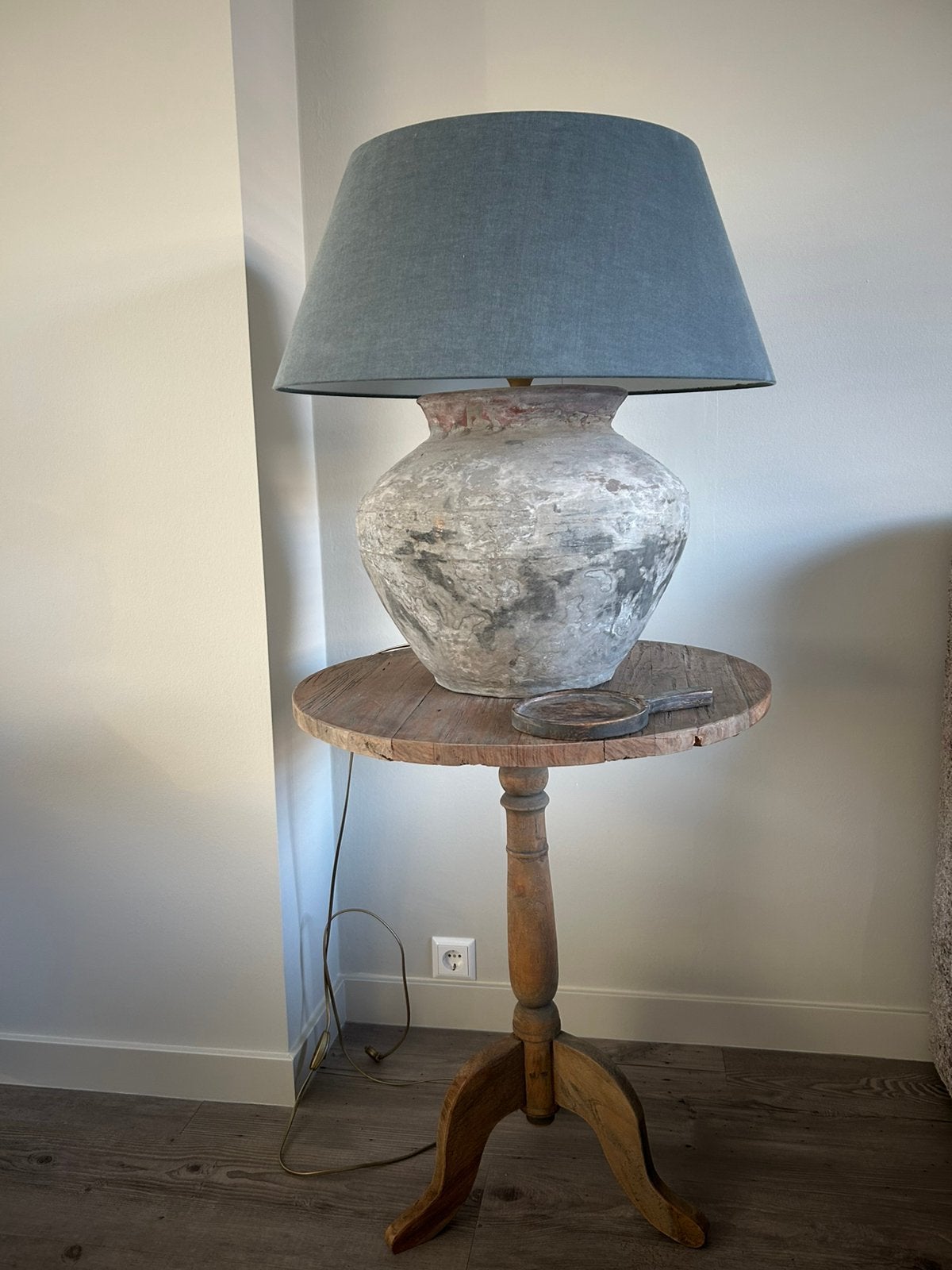 Wijntafel en kruiklamp merk Hofzz, Huis en Inrichting, Ophalen, Gebruikt