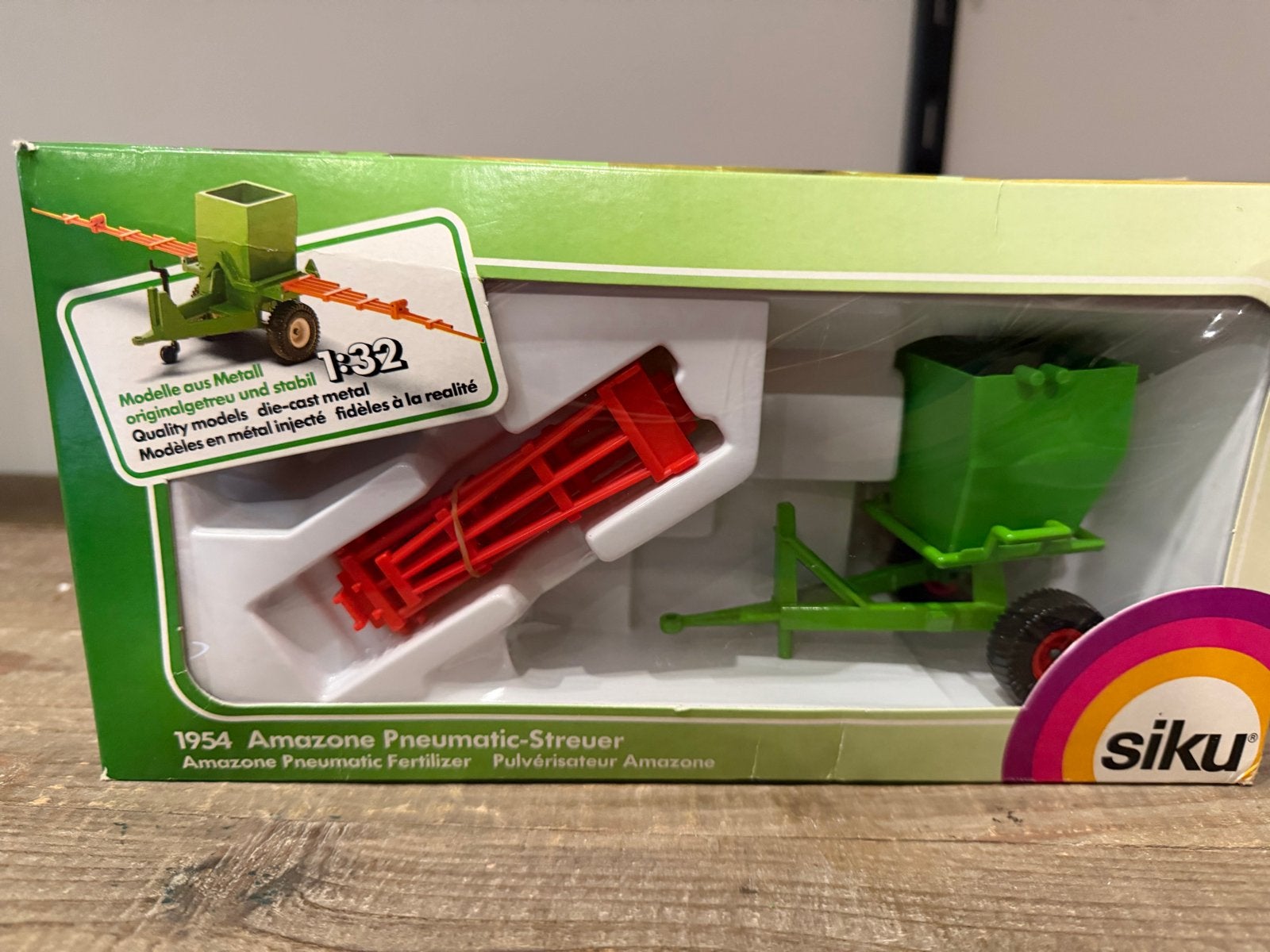 Siku 1954 Amazone Pneumatic-Streuer - Nieuw in doos, 1:32 tot 1:50, Overige typen, Nieuw, Ophalen