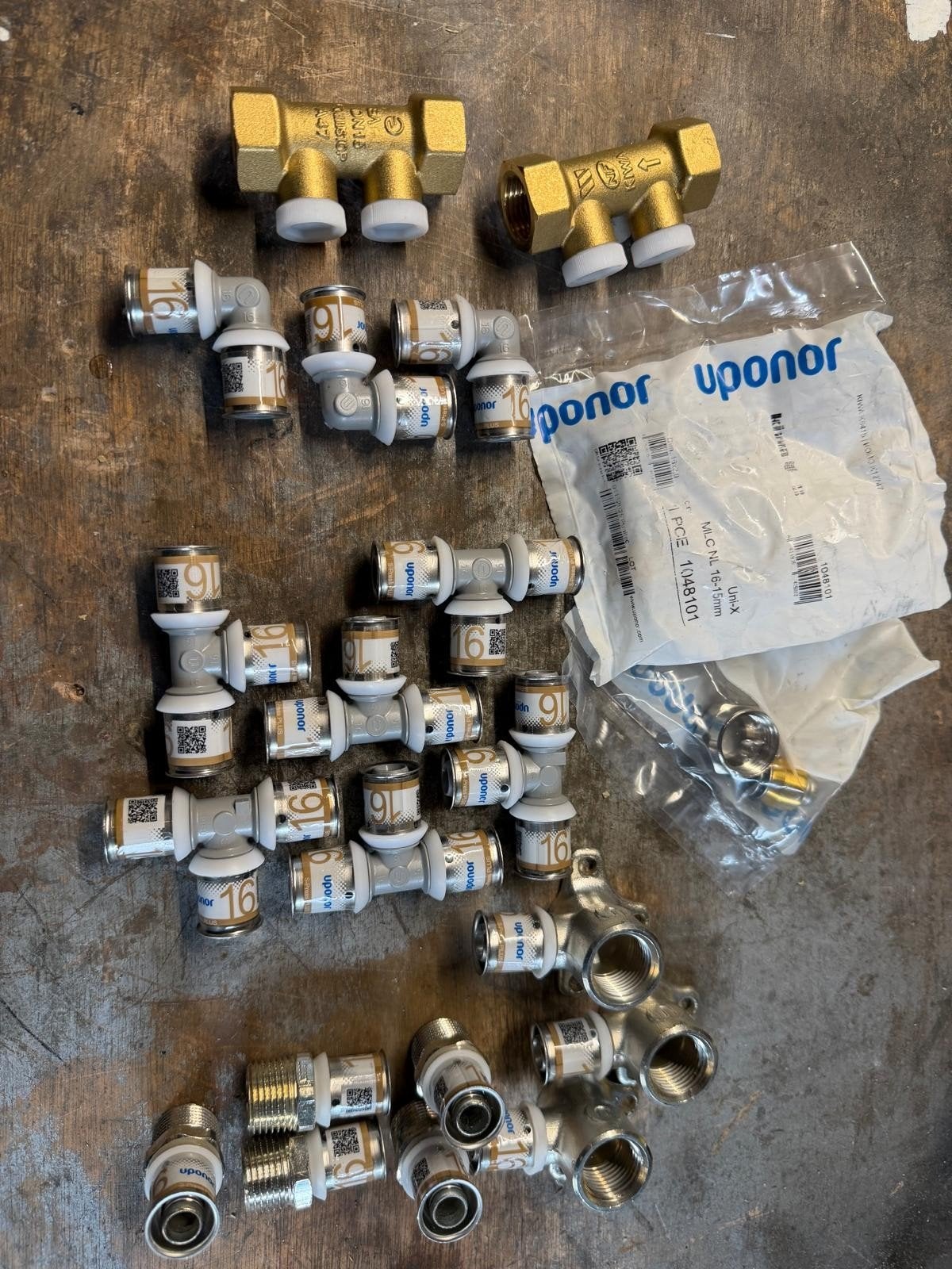 Uponor 16 en 2 x keerklep, Overige materialen, Gebruikt, Minder dan 20 mm, Overige typen
