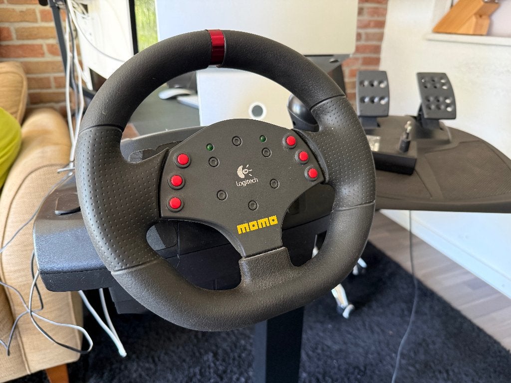 Logitech Momo Force Feedback Racestuur, Gebruikt, 1 speler, Racen en Vliegen, Ophalen of Verzenden