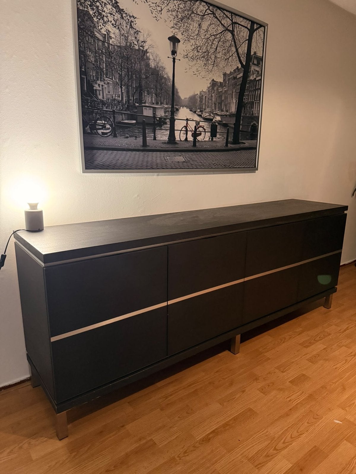 Goossens Donkergrijze dressoir met veel opbergruimte, Gebruikt, Ophalen of Verzenden, 200 cm of meer, 25 tot 50 cm