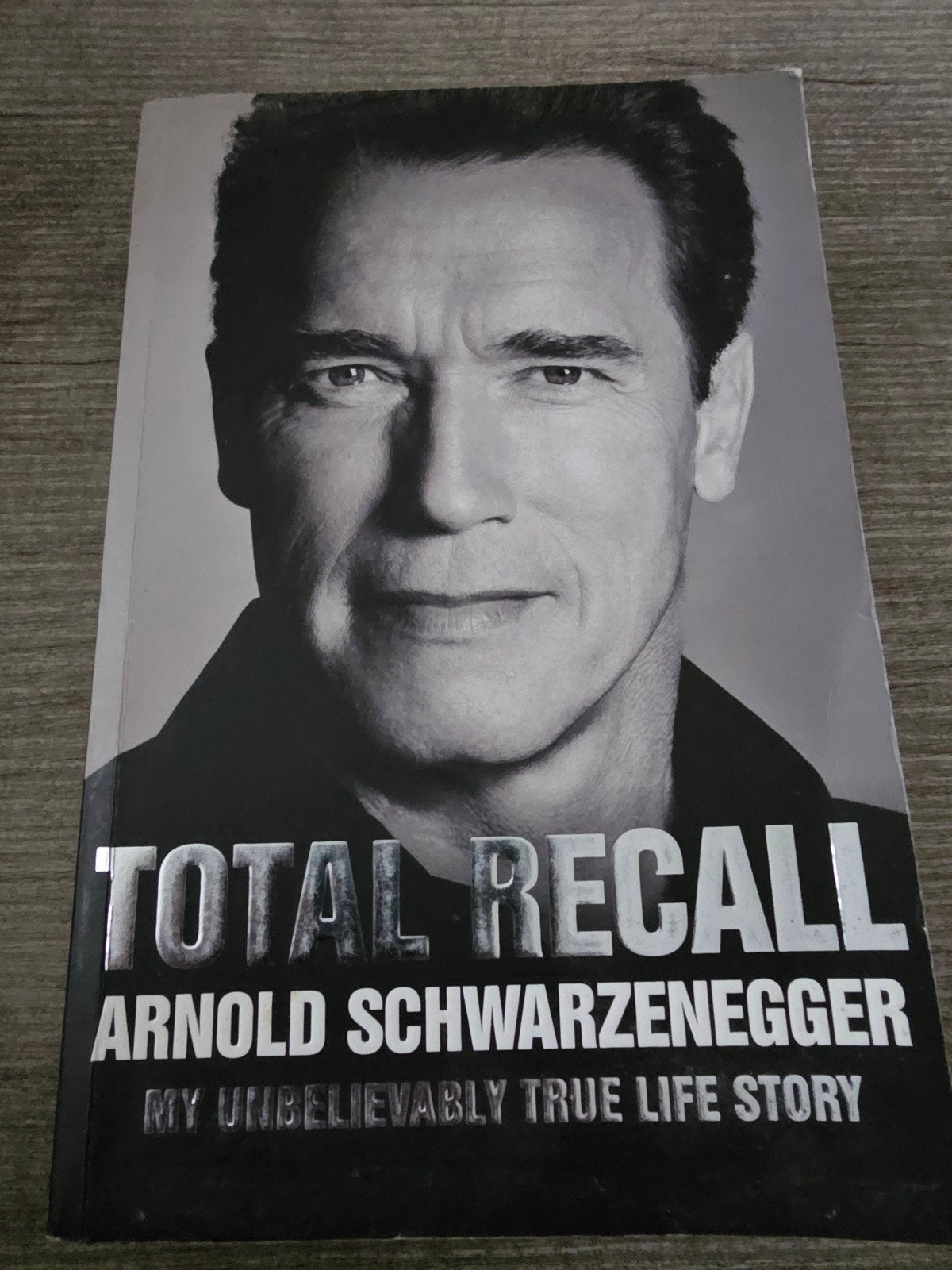 Total Recall - Arnold Schwarzenegger Autobiografie, Boeken, Biografieën, Gelezen, Film, Tv en Media, Ophalen of Verzenden