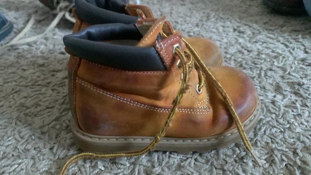 Diverse kinderschoenen maat 20, 23 en 27, Kinderen en Baby's, Kinderkleding | Schoenen en Sokken, Ophalen, Gebruikt, Jongen of Meisje