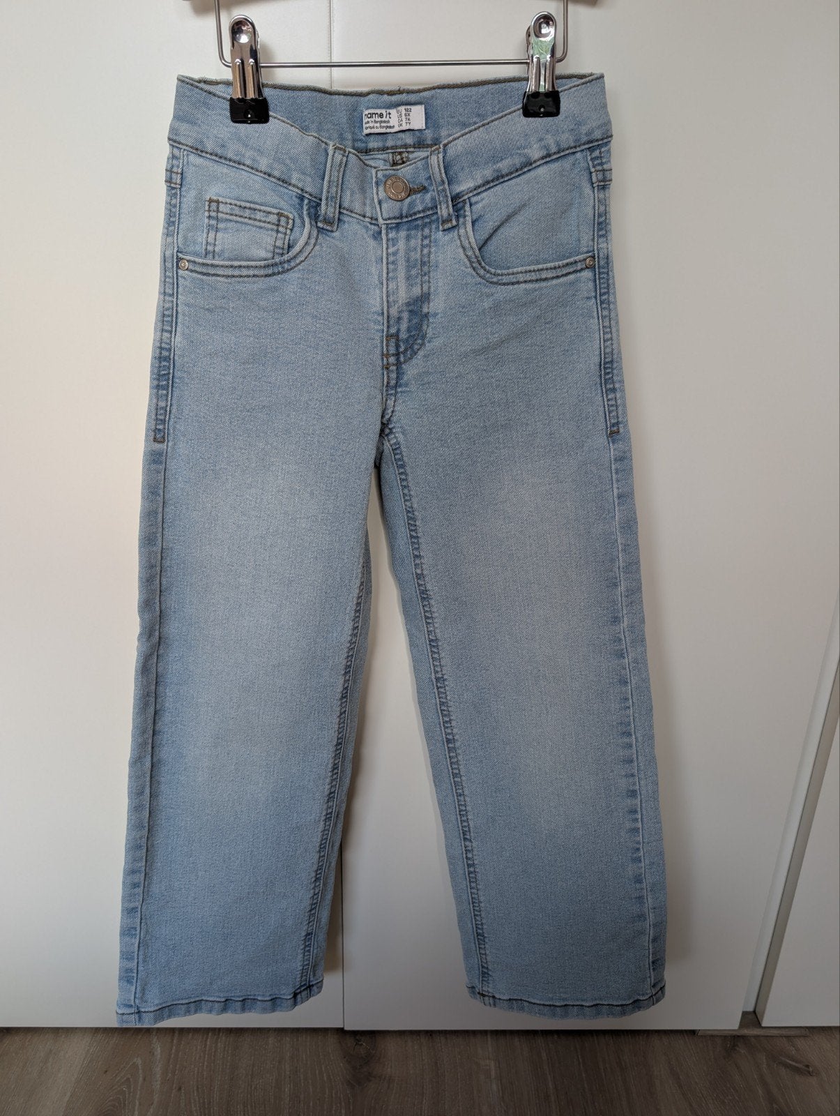 Nieuwe wide leg jeans Name It maat 122, Kinderen en Baby's, Broek, Meisje, Nieuw, Ophalen of Verzenden