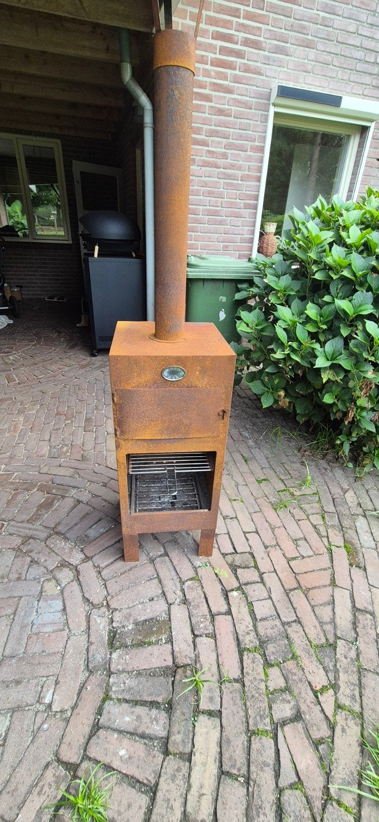 Pizzaoven met BBQ rooster, Ophalen, Gebruikt