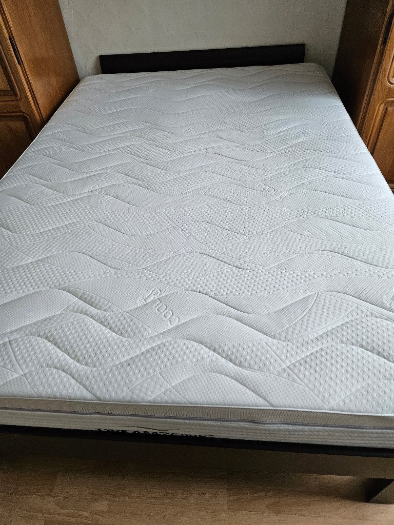 Bed, Huis en Inrichting, Slaapkamer | Bedden, Ophalen, Bruin, Tweepersoons, 140 cm