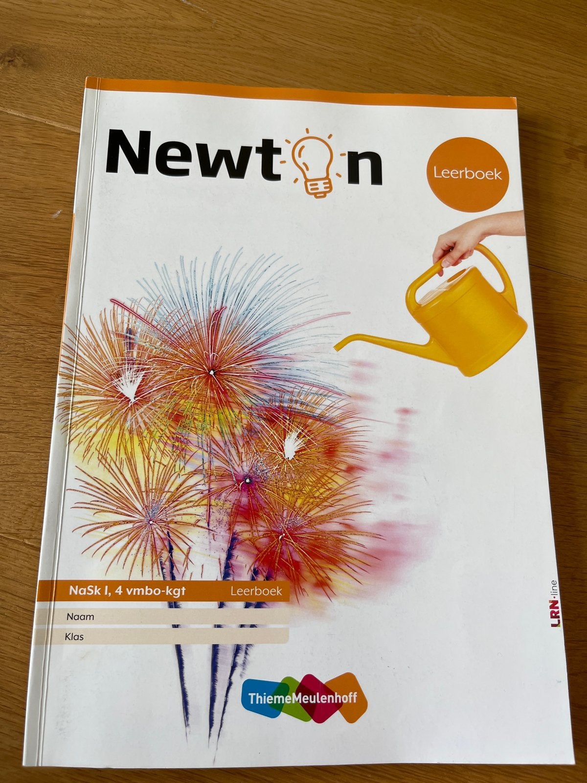 Newton NaSk 1, 4 vmbo-kgt Leerboek, Ophalen of Verzenden, Zo goed als nieuw, VMBO, Natuurkunde