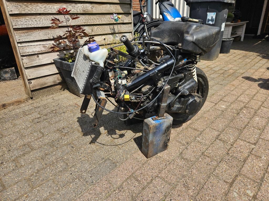 Lopend blok peugeot speedfight, Fietsen en Brommers, Brommeronderdelen | Scooters, Ophalen, Gebruikt, Overige typen, Peugeot