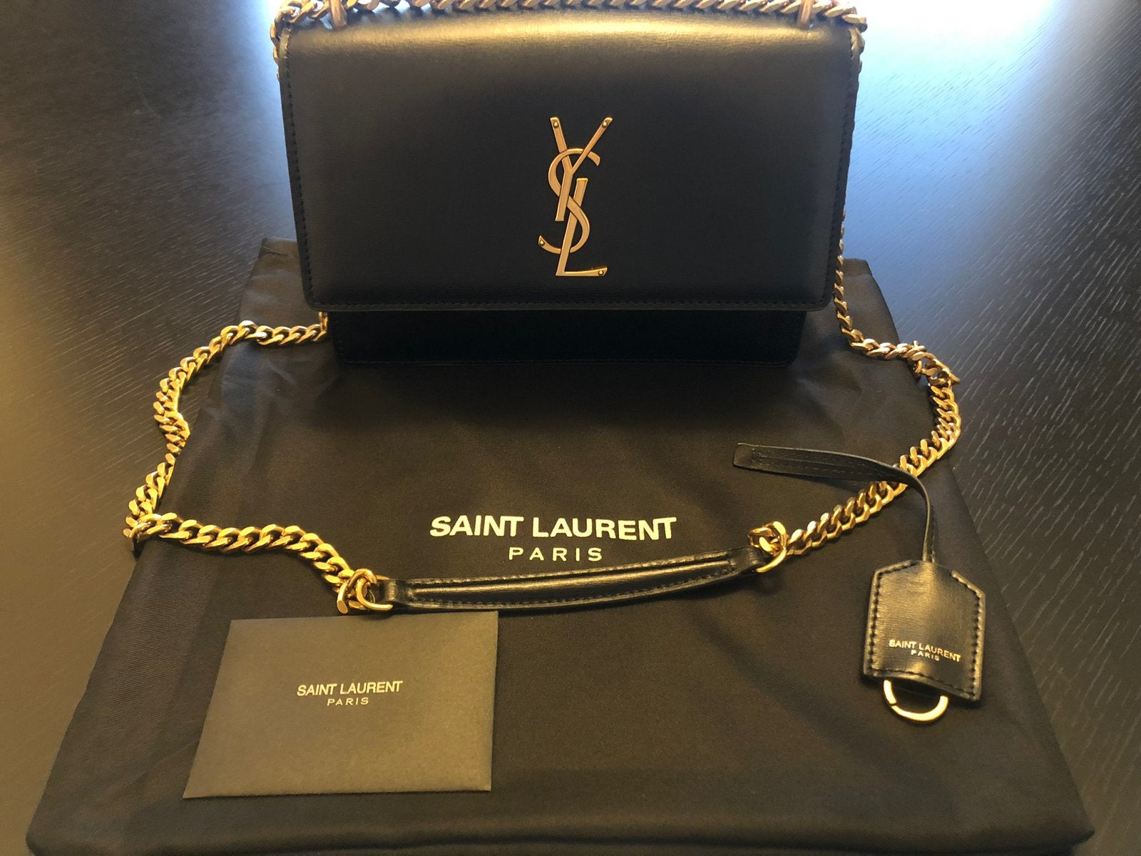 Yves Saint Laurent Sunset YSL zwart met goud kalfsleer, Sieraden, Tassen en Uiterlijk, Tassen | Damestassen, Ophalen of Verzenden