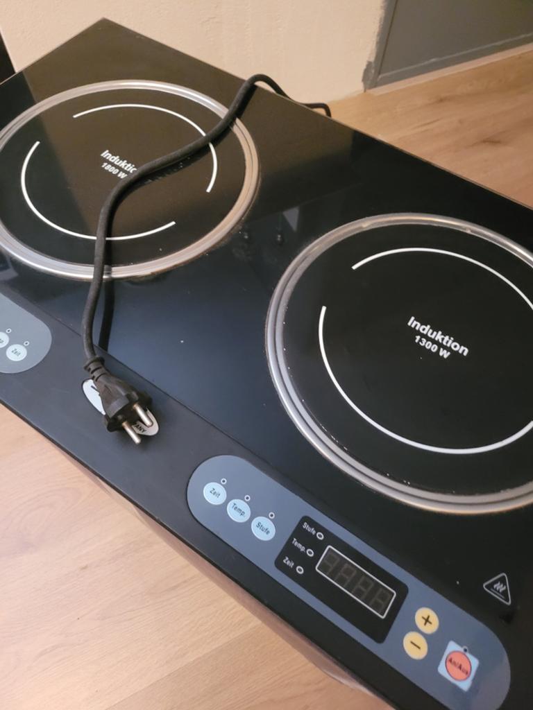 Inductiekookplaat 220V met gewone stekker - Steba, Witgoed en Apparatuur, Kookplaten, Ophalen of Verzenden
