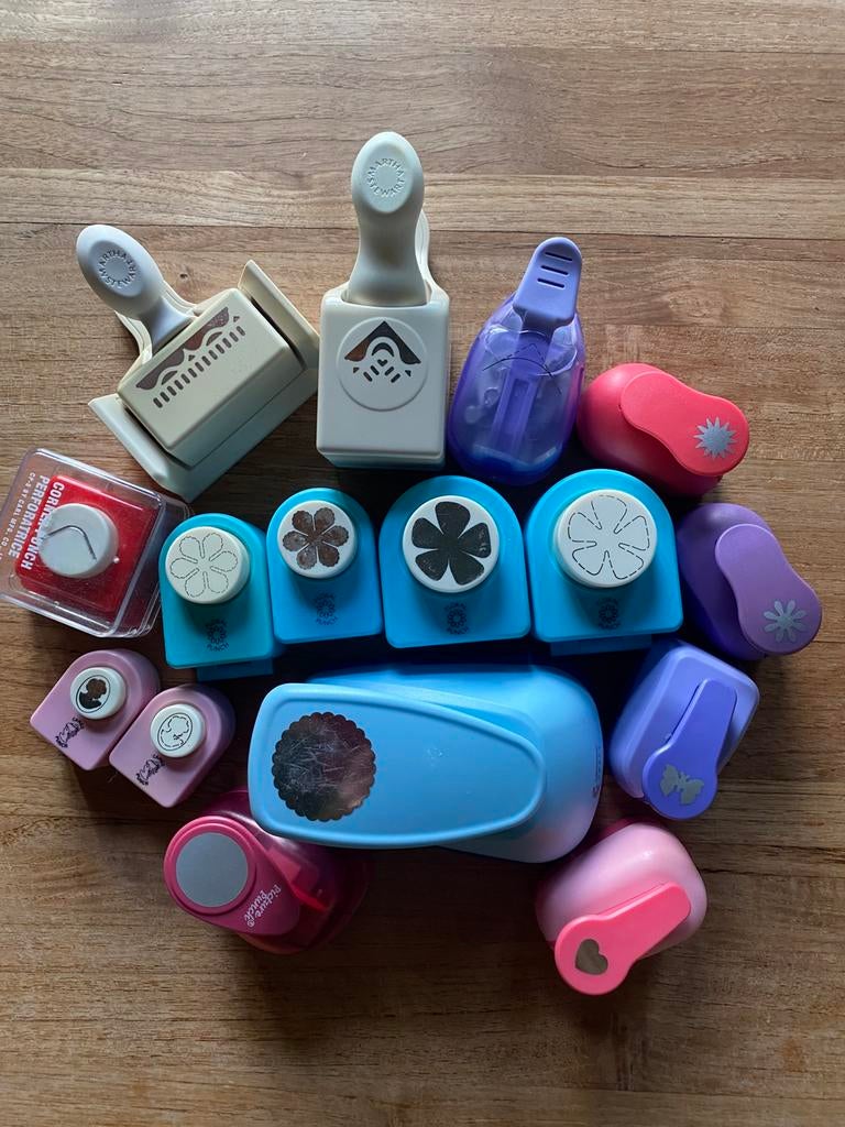 Heel veel ponsen, o.a. Martha Stewart, Ophalen, Zo goed als nieuw, Overige thema's, Pons of Mal