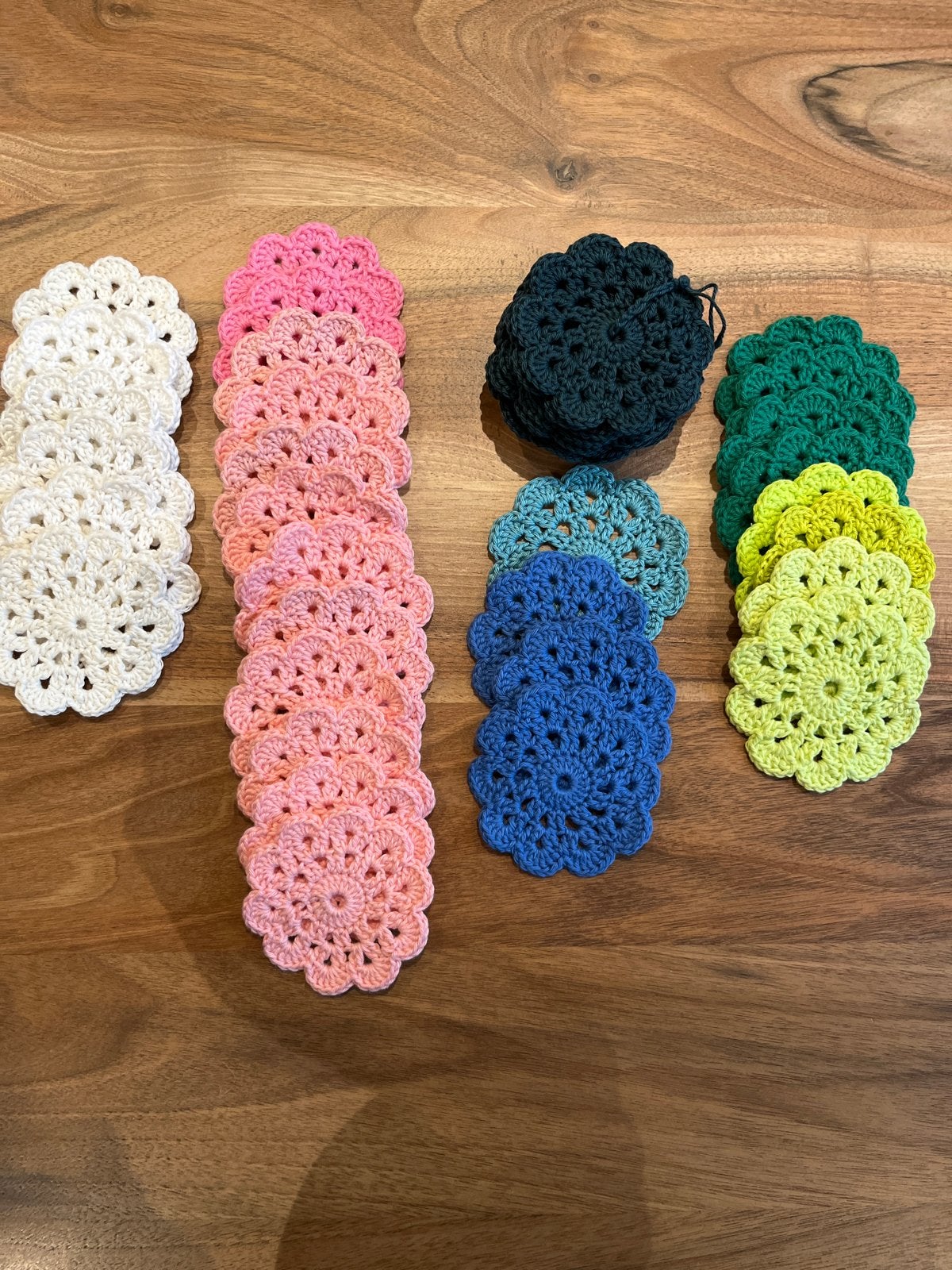 Gehaakte onderzetters in diverse kleuren 0,35 per stuk, Hobby en Vrije tijd, Ophalen of Verzenden, Nieuw, Haken, Overige typen