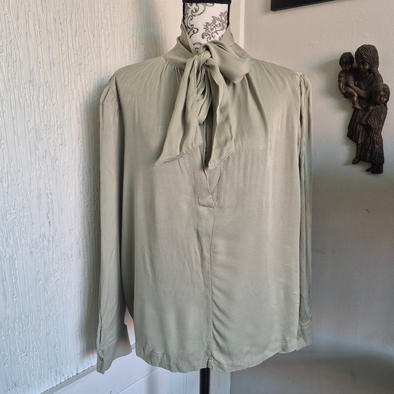 Prachtige IBANA Tivi Blouse Maat 44 (XL) - Stijlvolle Satijn, Maat 42/44 (L), Ophalen of Verzenden, Zo goed als nieuw, Groen