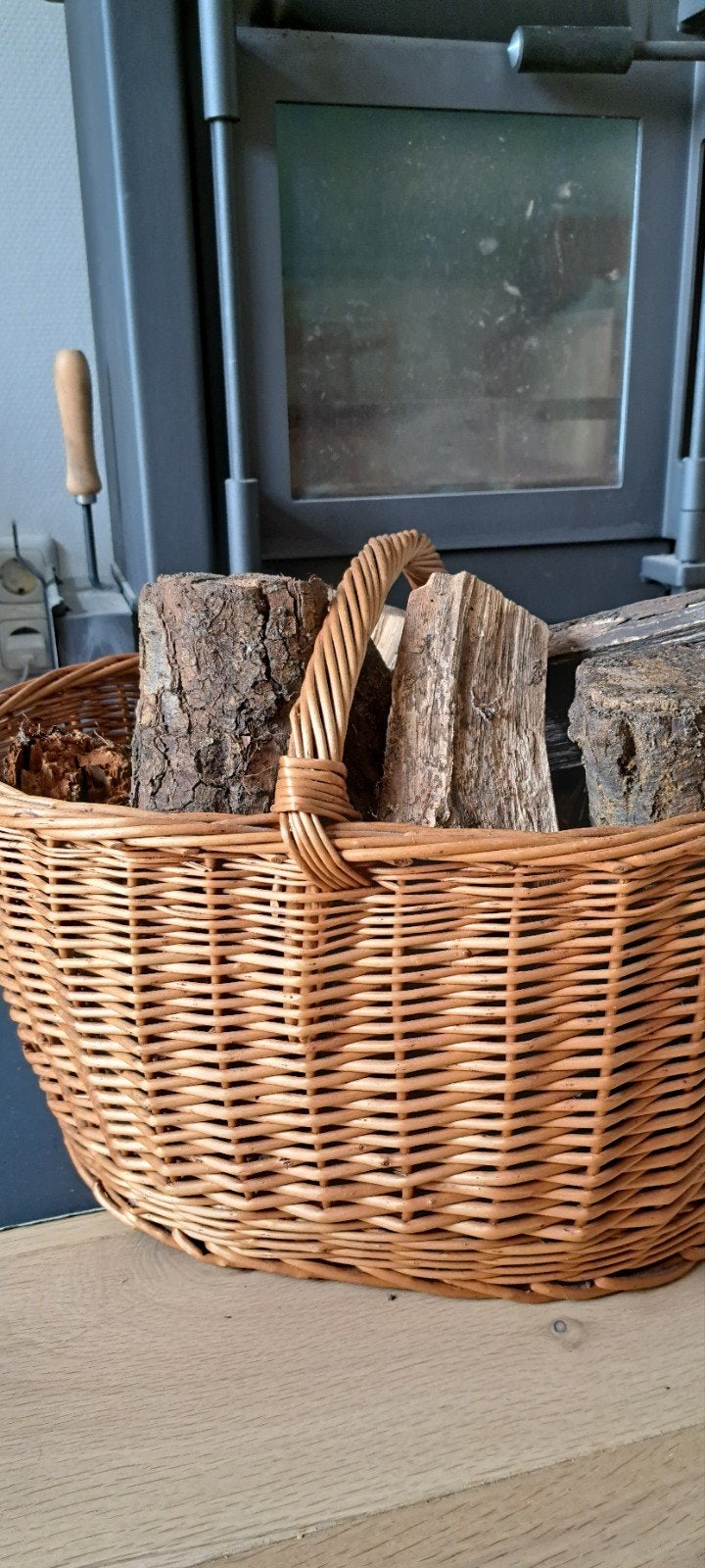 Mooie ruime rotanmand met hengsel, Ophalen, Zo goed als nieuw