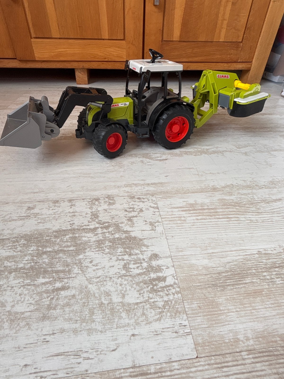 Bruder Claas tractor met grasmaaier, Ophalen of Verzenden, Zo goed als nieuw