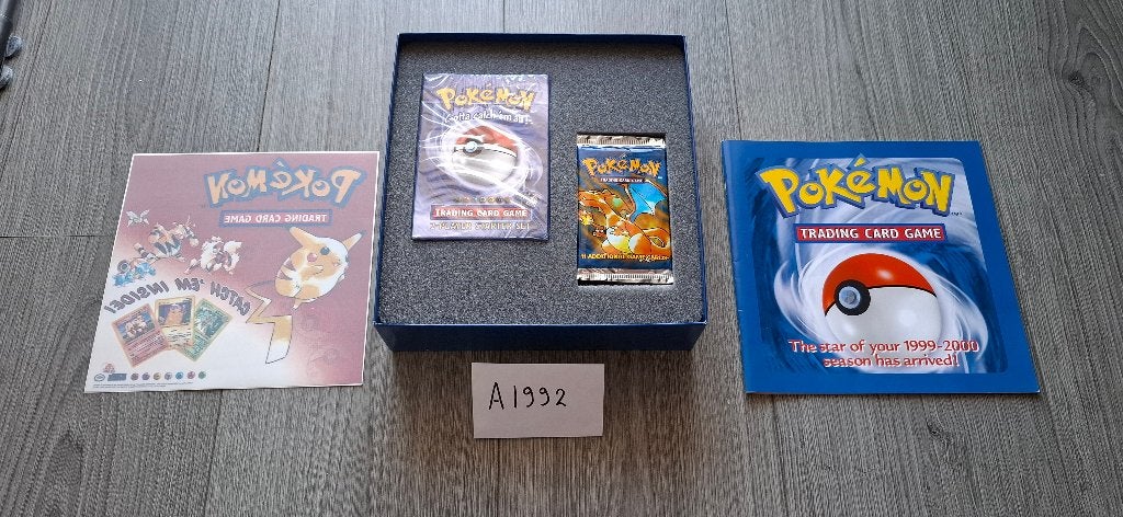 Pokemon Base Set Promotional Press Kit Box 1999 WOTC, Verzenden, Zo goed als nieuw, Overige typen