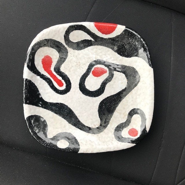 Keramiek abstracte schaal met 6 kleinere schaaltjes, Ophalen of Verzenden, Steen/keramiek, Gemerkt