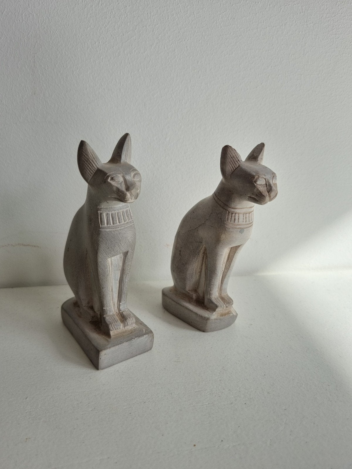 Set van 2 Egyptische kattenbeelden - Bastet - 12,5 cm, Ophalen of Verzenden