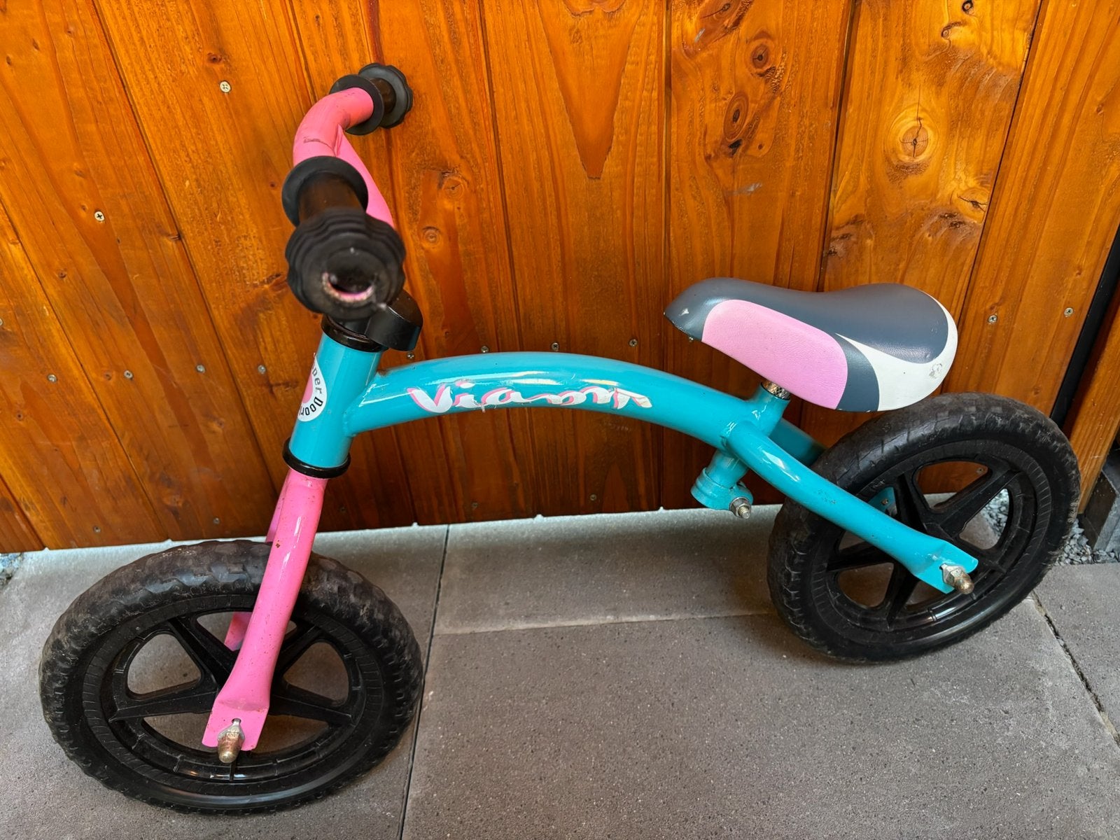 Loopfiets roze met blauw (ruilen voor ijsjes), Fietsen en Brommers, Ophalen, Gebruikt