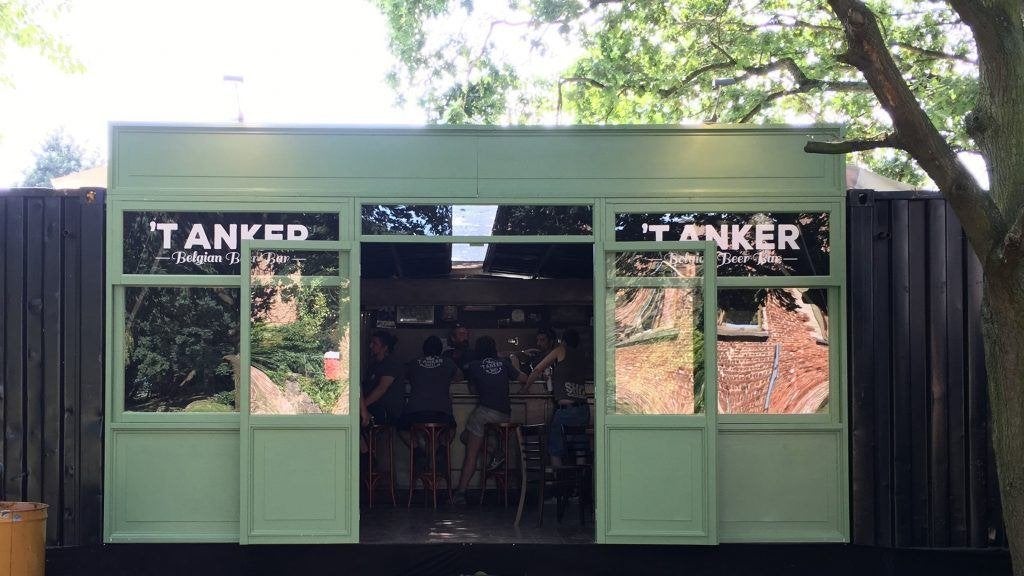 Mobiele bruine kroeg te koop | Bewezen festivalconcept, Zakelijke goederen, Horeca | Meubilair en Inrichting, Ophalen, Gebruikt
