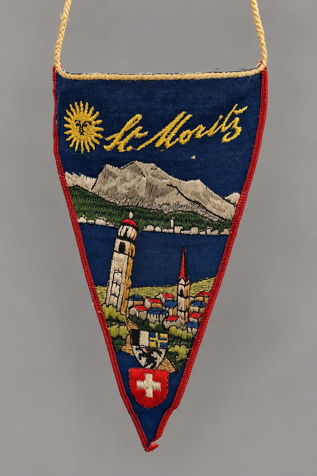 Vintage wimpel St. Moritz Zwitserland geborduurd, Diversen, Ophalen of Verzenden, Gebruikt