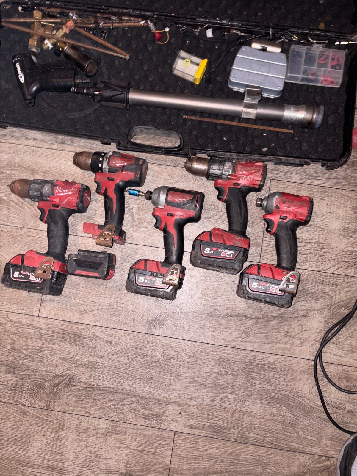 Milwaukee Boor- en Schroefmachines Set (5 stuks), Doe-het-zelf en Verbouw, Ophalen, Variabele snelheid, Boor- en Schroefmachine