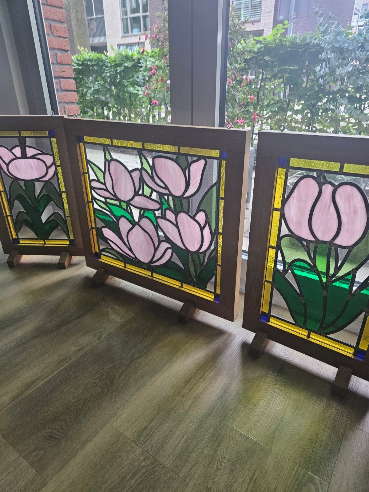Set van 3 glas-in-lood panelen met tulpenmotief, Ophalen