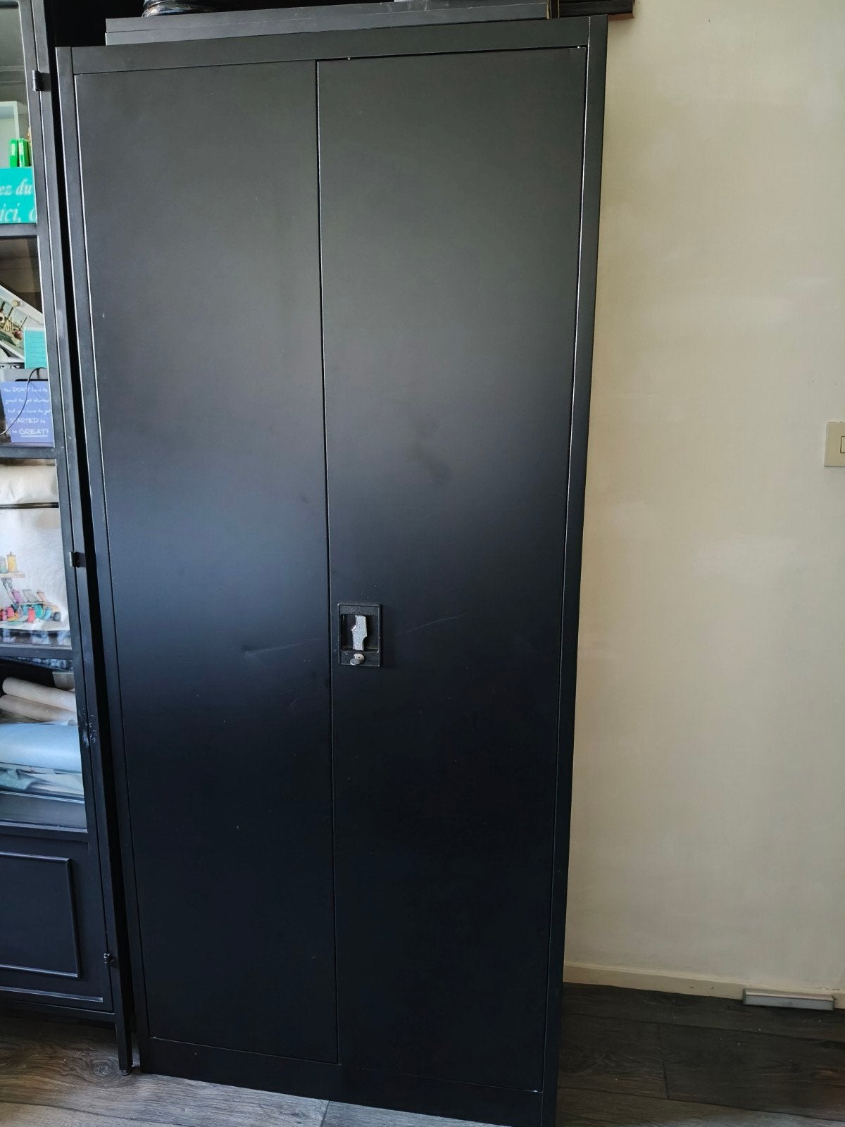 2 Zwarte metalen kasten, Huis en Inrichting, Ophalen, 25 tot 50 cm, 50 tot 100 cm, 150 tot 200 cm