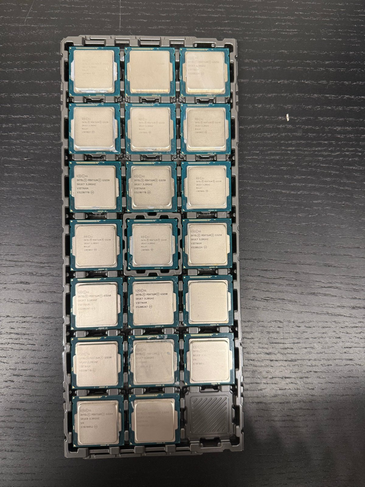 20x Intel Pentium G3250 3.20GHz Processor hele partij 20euro, Computers en Software, Processors, Ophalen of Verzenden, Gebruikt