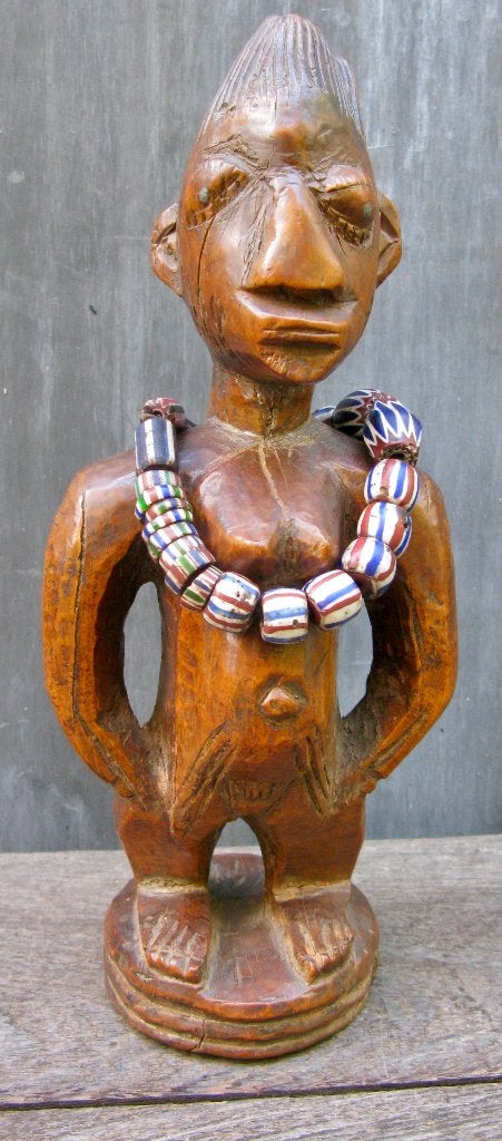 YORUBA IBEJI BEELD + CHEVRON KRALENKETTING AFRIKA, Hout, Bruin, Afrika, Ophalen of Verzenden