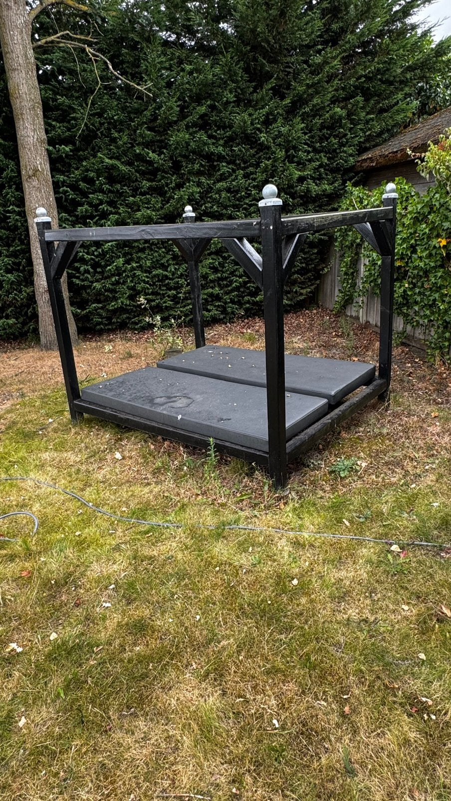 Bali bed/ tuinbed met matrassen, Tuin en Terras, Ligbedden, Ophalen, Gebruikt, Hout