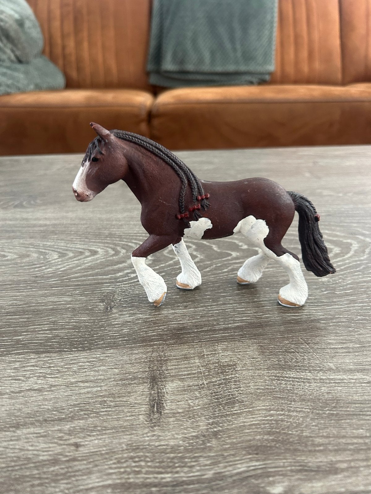 Schleich Shire Merrie Paard - Gedetailleerd Speelfiguur, Ophalen of Verzenden, Zo goed als nieuw, Jongen of Meisje