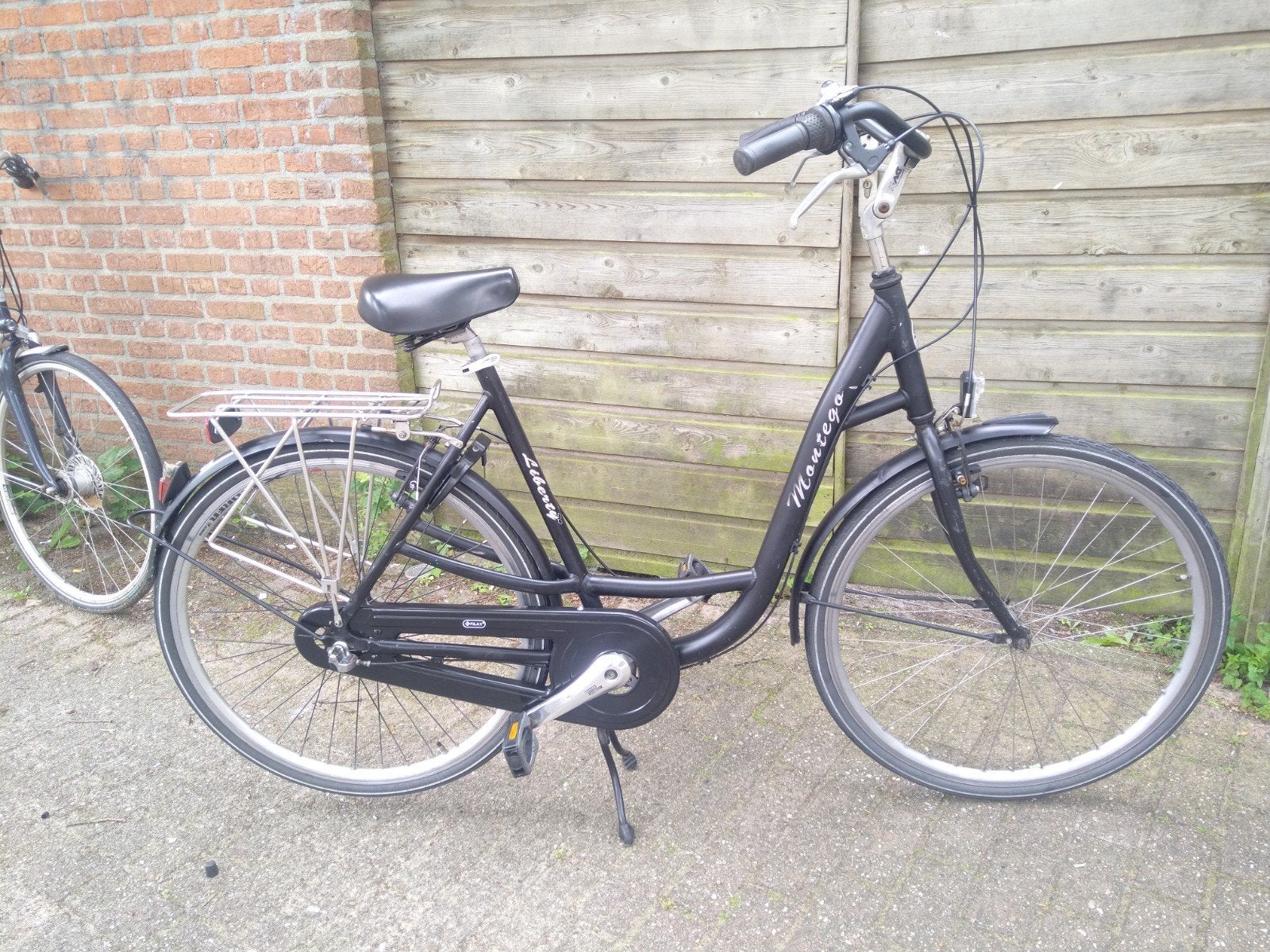 Nette Damesfiets 28 inch 3 versnellingen Rijklaar Goedestaat, Ophalen of Verzenden, Zo goed als nieuw, Overige merken, Versnellingen