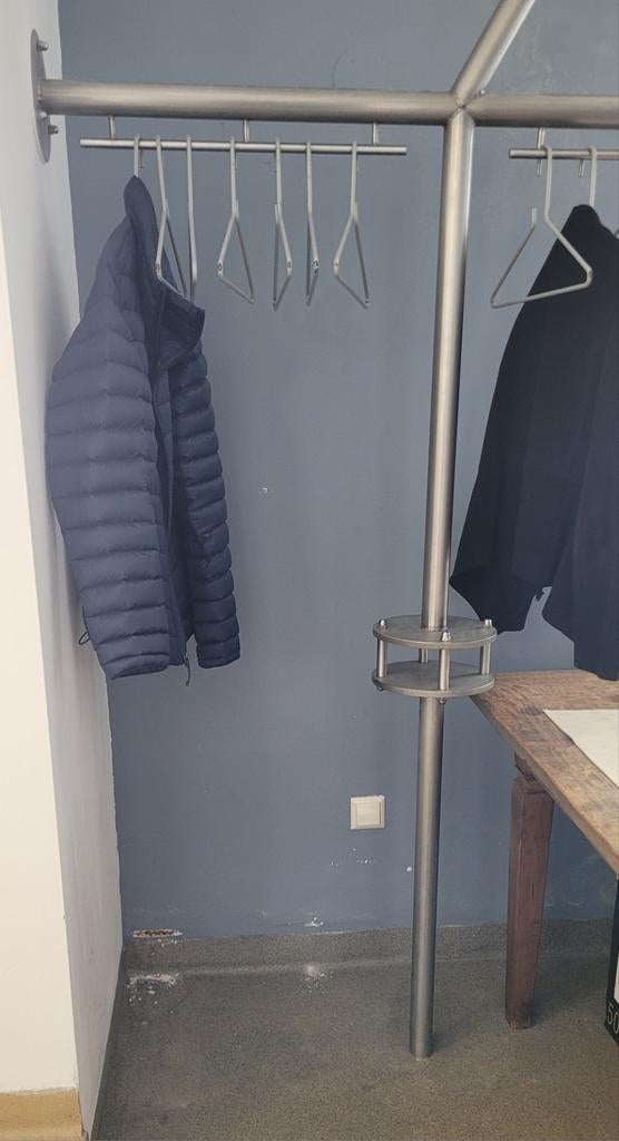 Design rvs wandkapstok met staander, Gebruikt, 200 cm of meer, Metaal, Ophalen