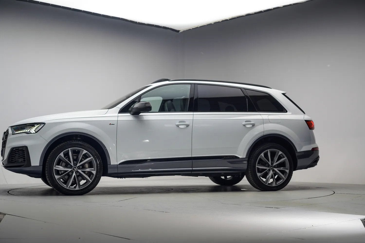 Audi Q7 55 TFSI e quattro S line Black Ed. [ Panorama Matrix, Automaat, Dealer onderhouden, Gebruikt, 2995 cc