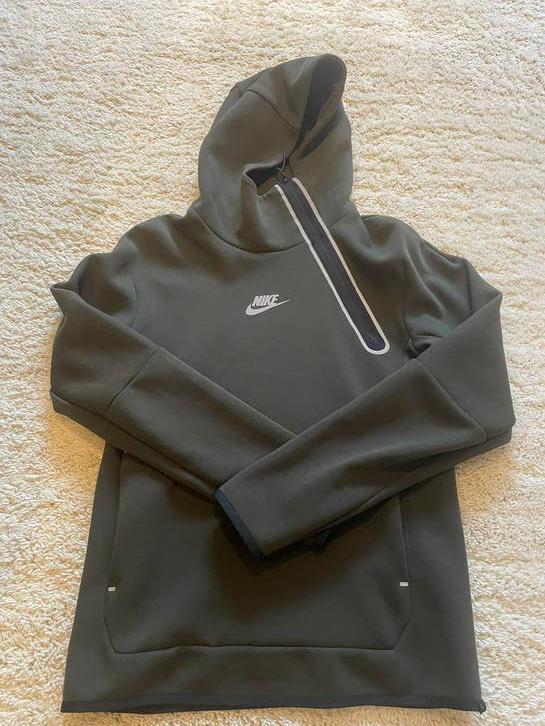 Nike Tech Fleece hoodie mt XS/S, Kleding | Heren, Sportkleding, Ophalen of Verzenden, Zo goed als nieuw, Maat 46 (S) of kleiner