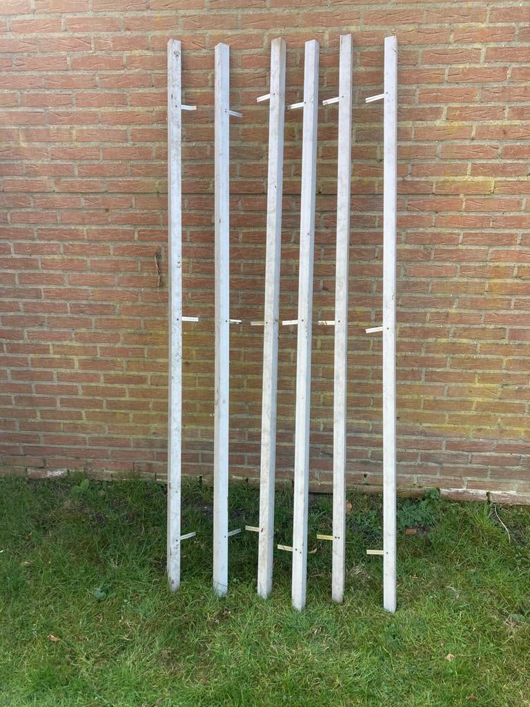 Thermisch verzinkte hoeklijnen met strip 40x40x4 en 2070mm, Tuin en Terras, Palen, Balken en Planken, Ophalen of Verzenden, 250 cm of meer