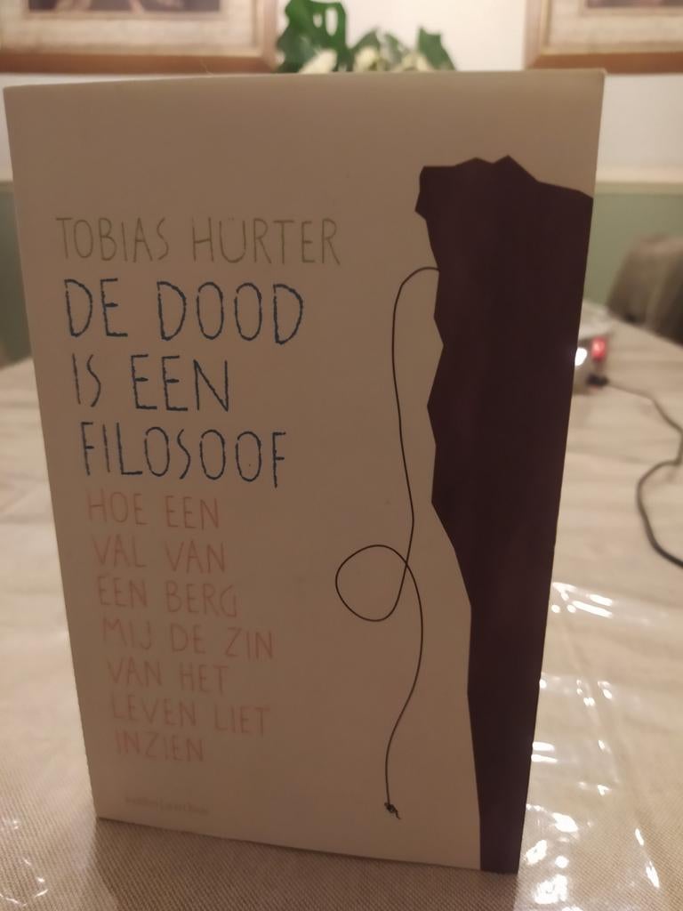Tobias Hurter - De dood is een filosoof, Ophalen of Verzenden, Zo goed als nieuw, Tobias Hurter