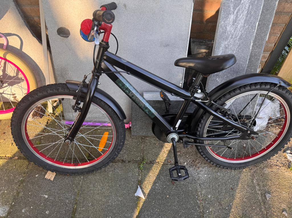 Spiderman kinderfiets - 20 inch - Gebruikt, Fietsen en Brommers, Ophalen of Verzenden, Gebruikt, Velgrem, 16 tot 20 inch
