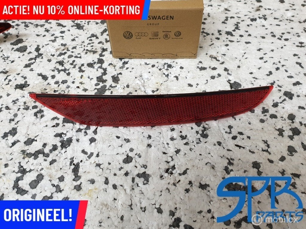 GOLF 6 SMOKE Reflector BUMPER RECHTS rechtsachter 5K0945106G