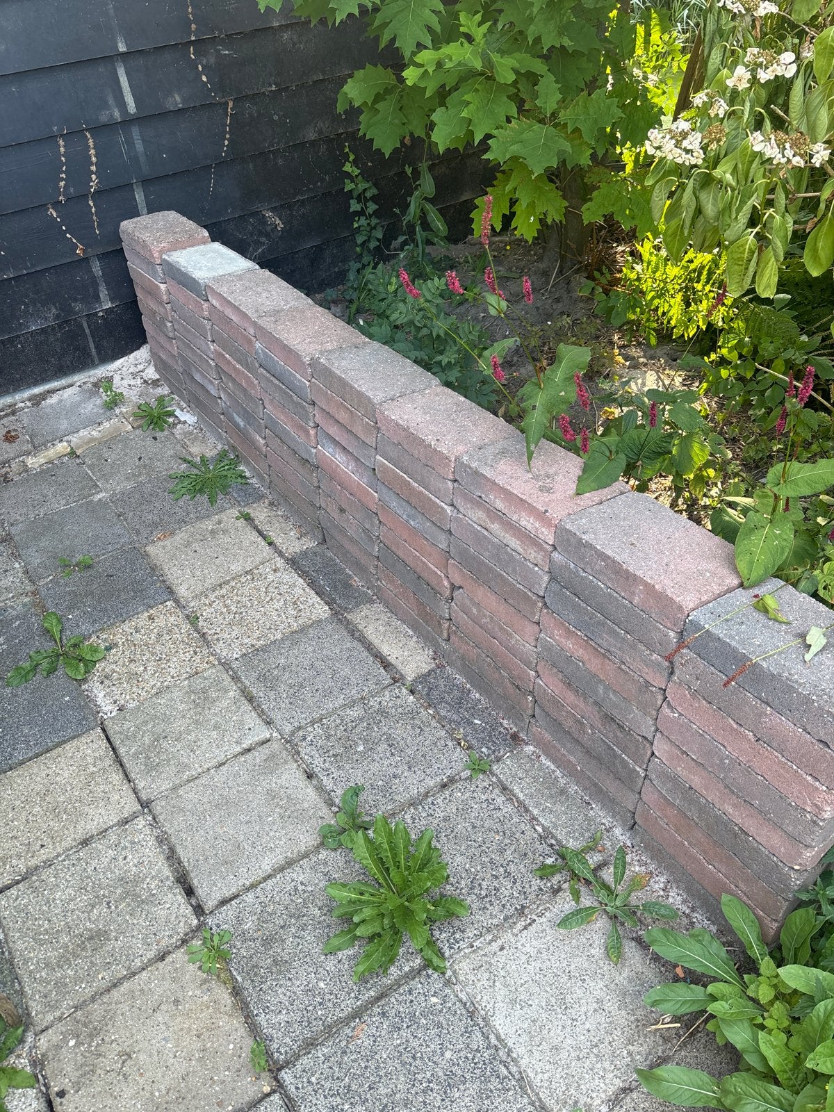 Gebruikte betonnen klinkers voor tuin of terras, Tuin en Terras, Ophalen, Gebruikt, Klinkers, 5 tot 10 m²