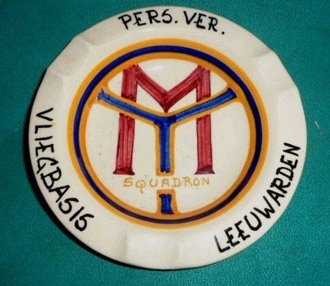 Vliegbasis Leeuwarden asbak squadron luchtmacht, Verzamelen, Verzenden, Luchtmacht, Nederland, Overige typen