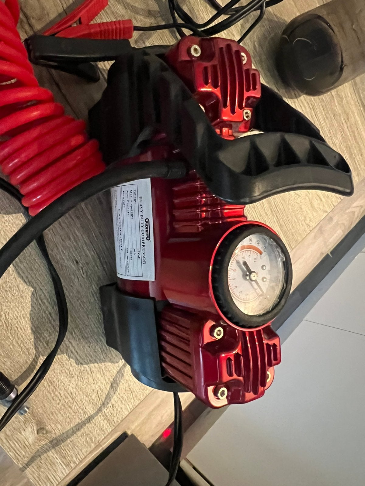 Pioneer Heavy Duty Compressor 12V 150PSI, Doe-het-zelf en Verbouw, Compressors, 10 bar of meer, Ophalen of Verzenden, Zo goed als nieuw