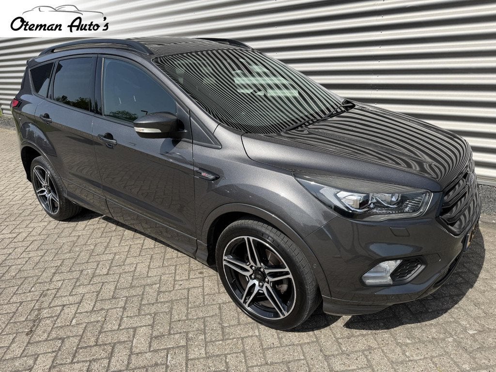 Ford Kuga 1.5 ST-Line Pano Camera Trekhaak ST, 4 cilinders, Automatische klimaatregeling, Leder, Bedrijf