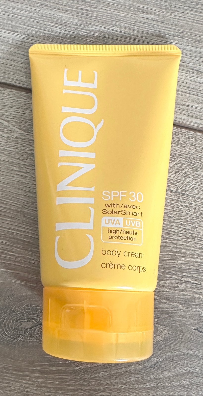 Nieuwe Zonnebrand van Clinique: SPF 30 voor het lichaam, Ophalen of Verzenden, Nieuw, Zonnebrand of After Sun