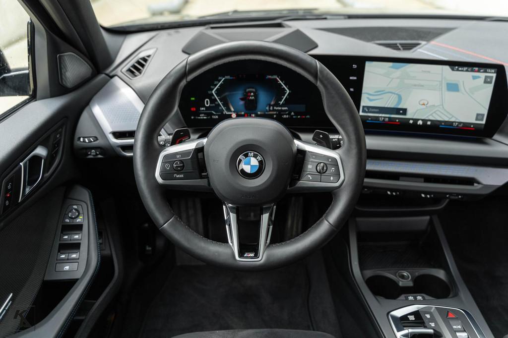 BMW 1-serie 120 | M Sport Pro Design | M-Seats | Full Pack, Auto's, BMW, Gebruikt, Zwart, 156 pk, Zwart