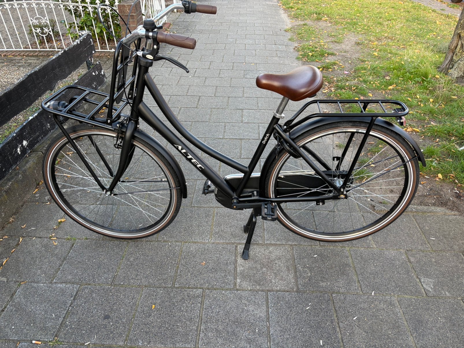 Altec damesfiets 28 inch, Fietsen en Brommers, 47 tot 50 cm, Ophalen of Verzenden, Zo goed als nieuw, Versnellingen