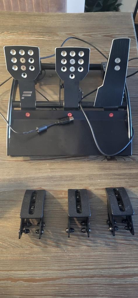 Fanatec clubsport v3 pedalen, 1 speler, Racen en Vliegen, Ophalen of Verzenden, Zo goed als nieuw
