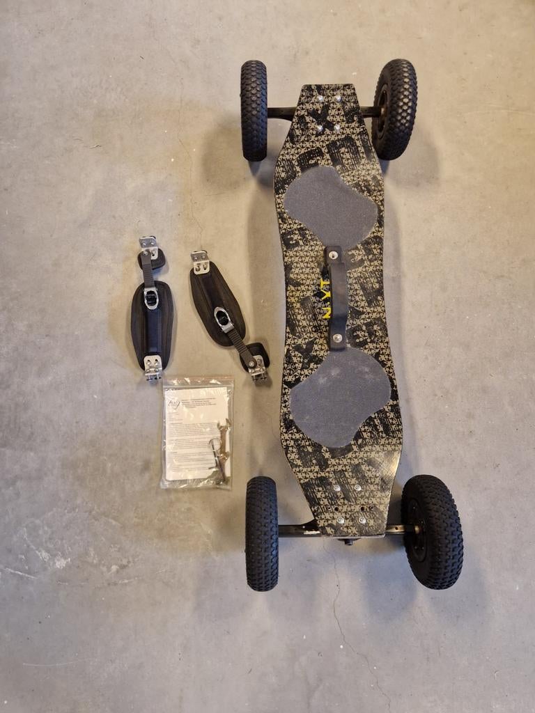 Next Mountainboard - Nauwelijks gebruikt, Ophalen